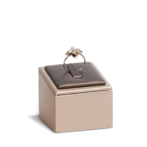 Hinged Velvet Ring Box