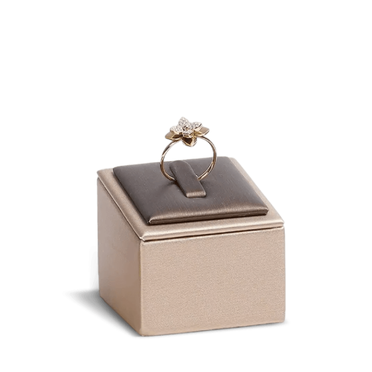 Hinged Velvet Ring Box